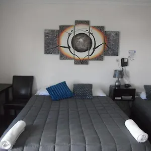 https://avalon-motel.top-hotels-christchurch.com