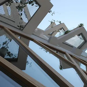 https://qbic-city-hotel.hotelsatayianapa.com