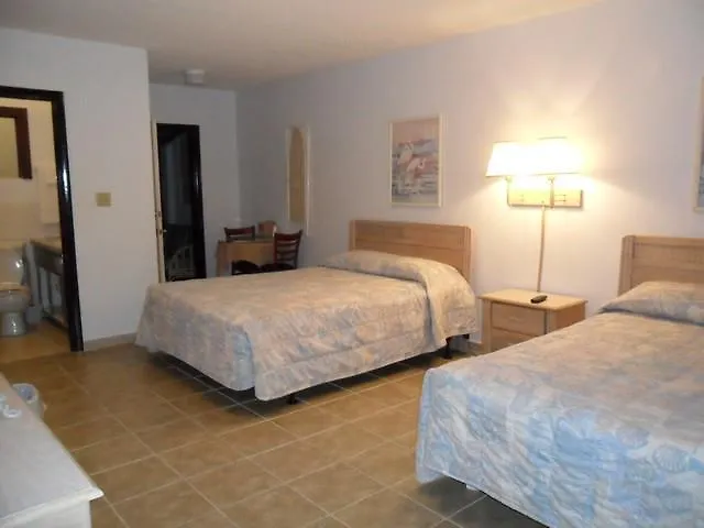 Red Carpet Inn Select - Nassau Bahamas