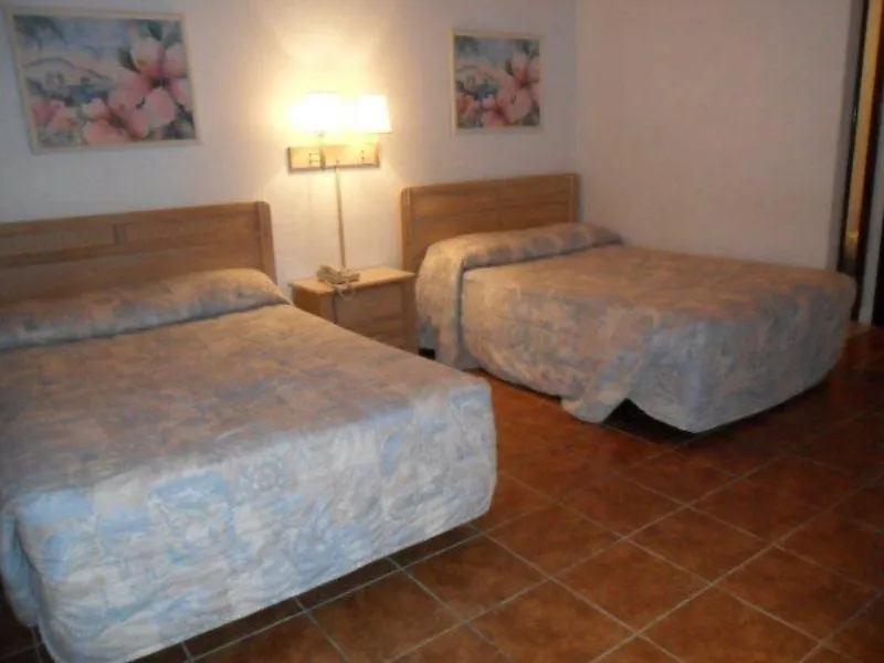 Red Carpet Inn Select - Nassau