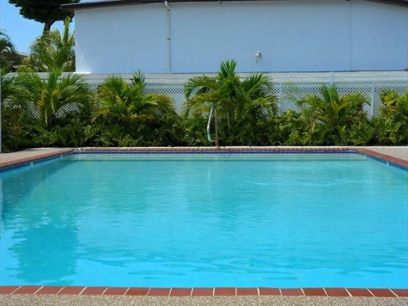 Red Carpet Inn Select - Nassau