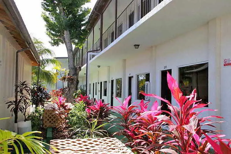 Red Carpet Inn Select - Nassau Bahamas