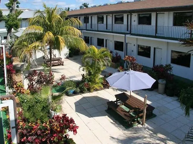 Red Carpet Inn Select - Nassau