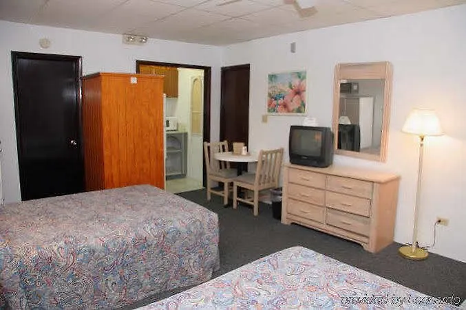 Red Carpet Inn Select - Nassau